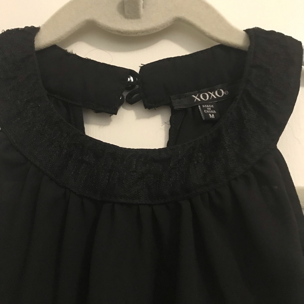 Classy top XOXO